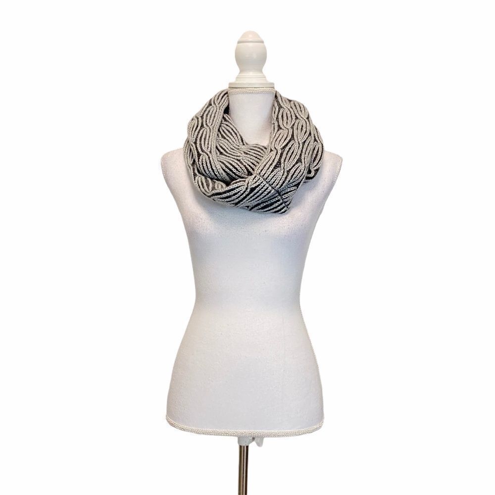 Calvin‎ Klein Wrap Scarf